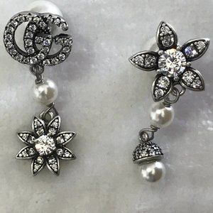 Vintage silver diamond stud earrings